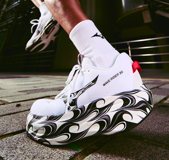 RUNNING IN MIZUNO Wave Rider 30