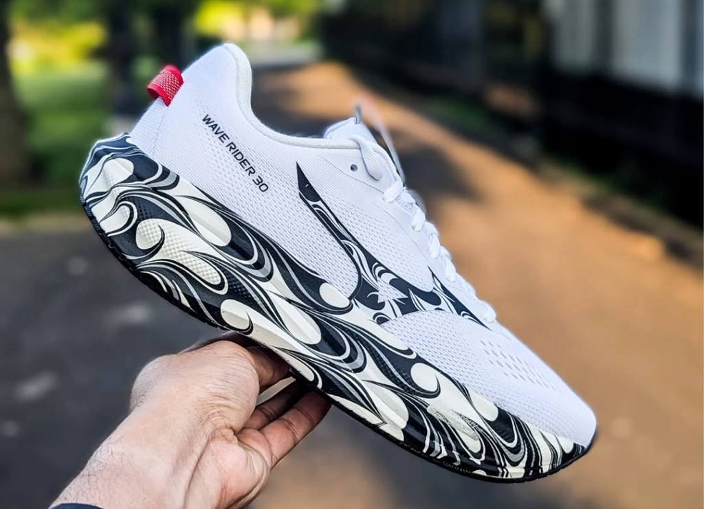 mizuno wave rider 30
